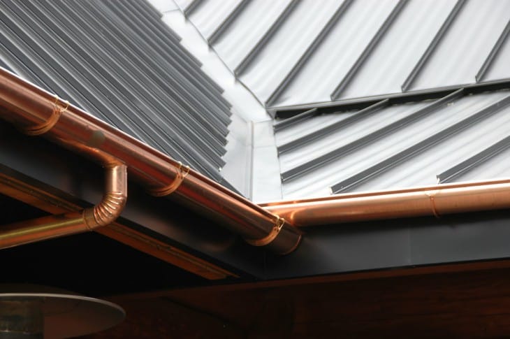 half-round-copper-roof-gutter-system1.JPG